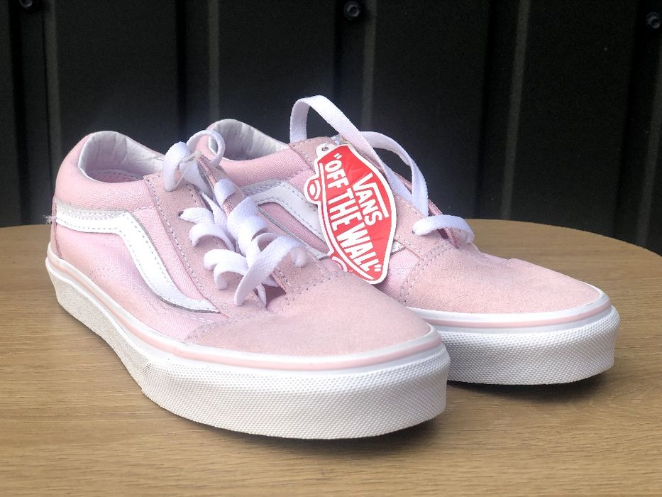 Оригінальні кеди Vans.
