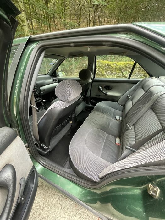 Peugeot 406 com sistema de gpl