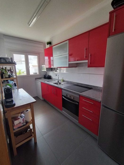 Alugo excelente apartamento T2