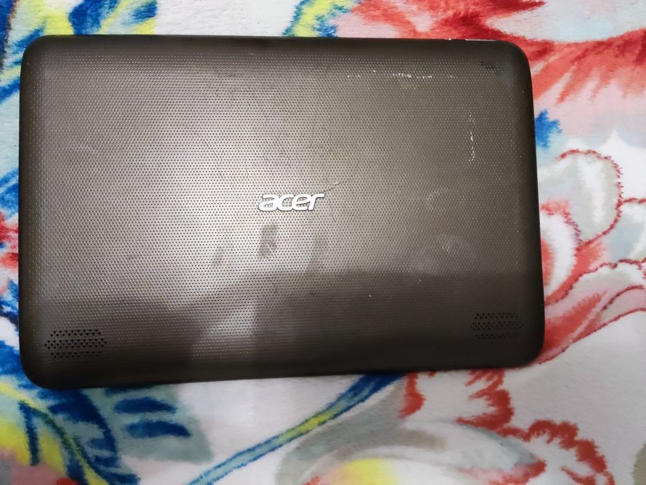 Планшет acer на деталі