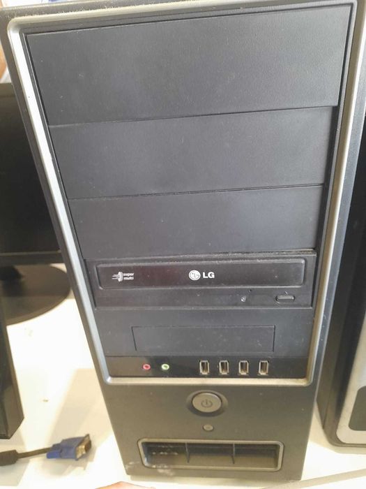 Monitore, pc e impressora