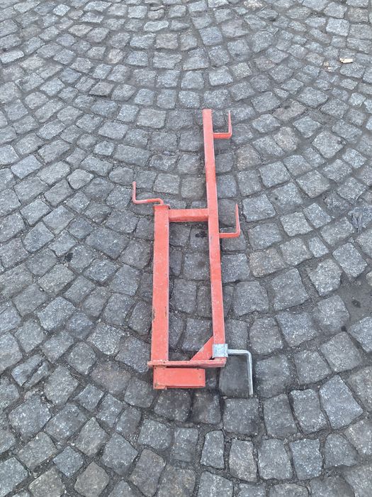 Słupki BHP peri skręcane