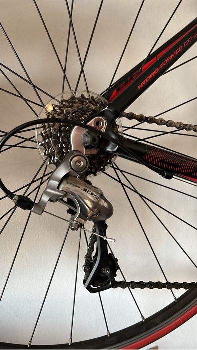 Bicicleta estrada BH sphene 105