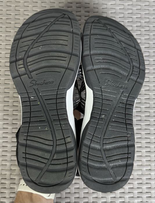 Skechers Arch Fit сандали босоножки 42 размер женские черные