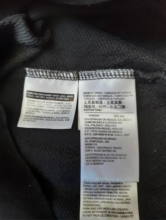 Реглан  фирмы LEVI'S