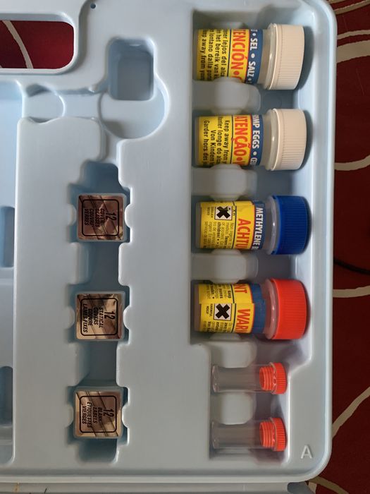 Kit científico KONUS