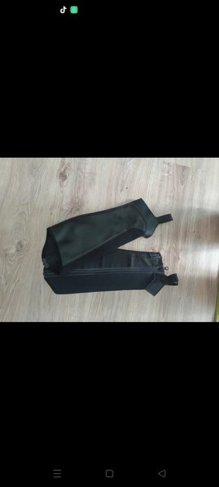 Czapsy jeździeckie Fouganza