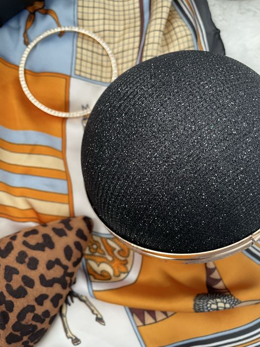 клатч у вигляді кулі