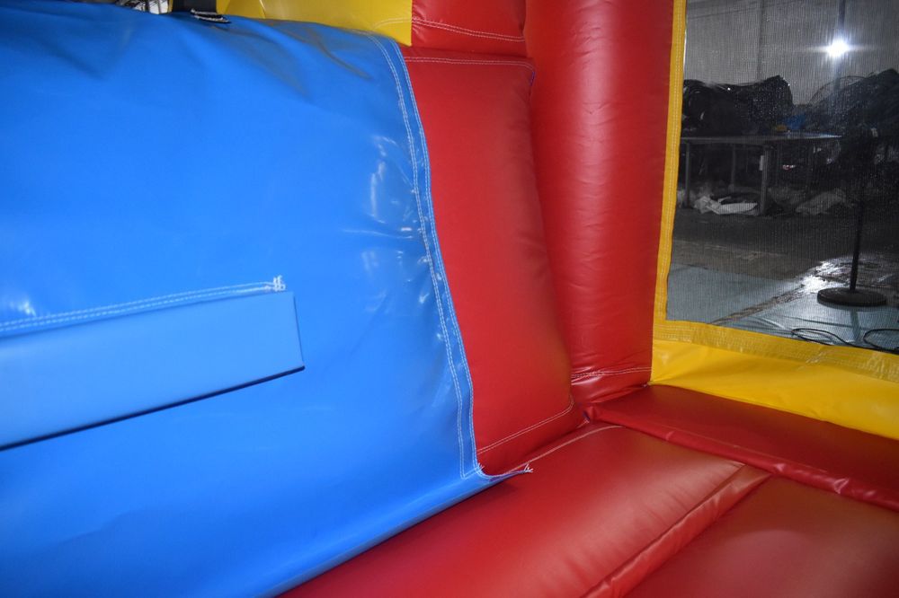 Insuflável Castelo com piscina bolas (novo)