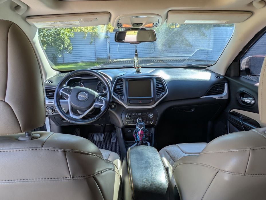 Jeep Cherokee KL 3.2 Limited