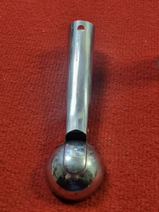 Łyżka do lodów ze stali nierdzewnej firmy WMF, cromargan 18/10.