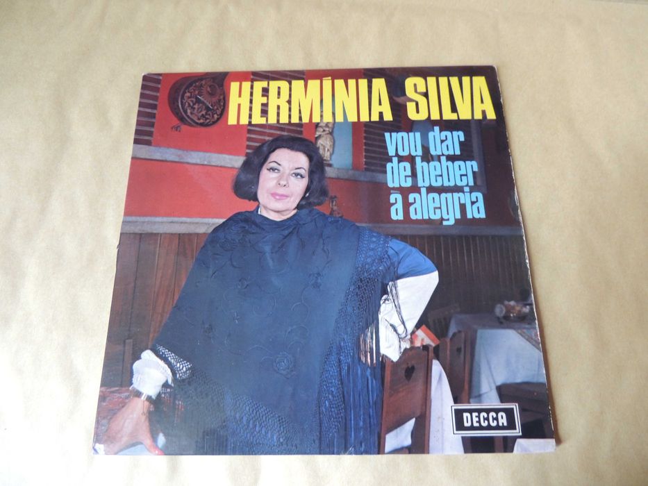 Vinil: Hermínia Silva - Vou dar de Beber Á Alegria