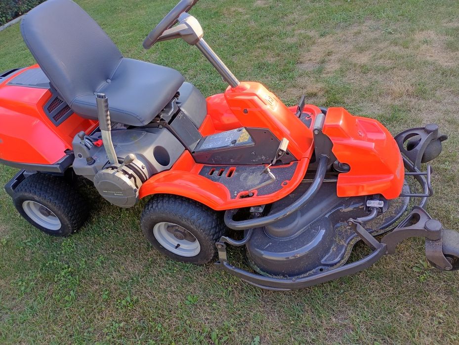 Kosiarka traktorek Husqvarna Rider R 15 V 2 AWD