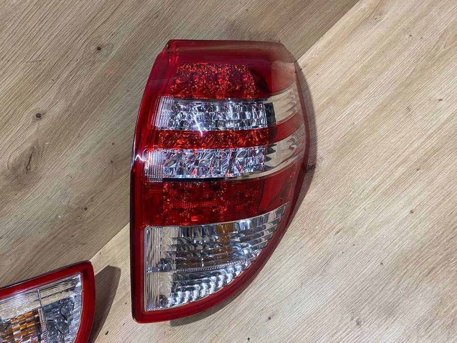 Задні фонарі фонар ліхтар фонарь Toyota RAV4 RAV-4 3 Тойота 2009-2012