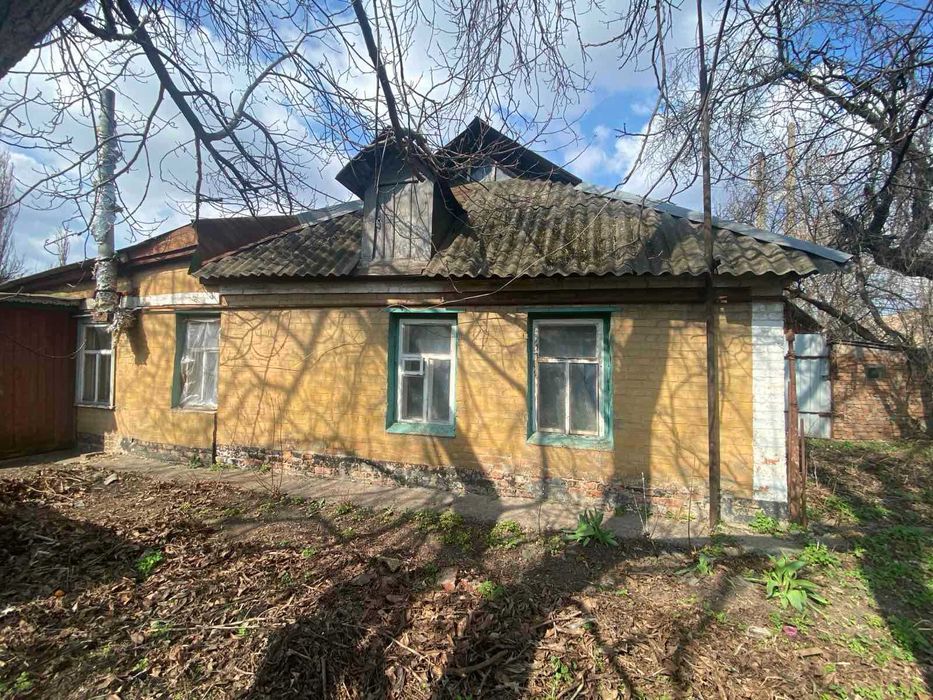 Продам частину будинку в Київському районі міста