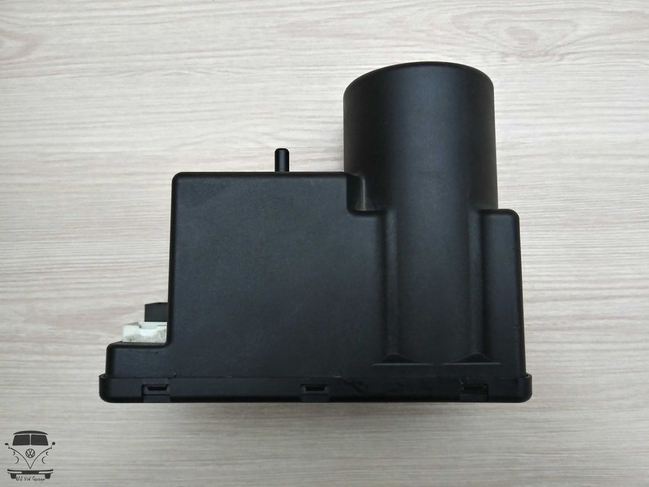 Компрессор центрального замка (4A0 862 257 А) Ауди 80 Б4, А4 Б5, А6