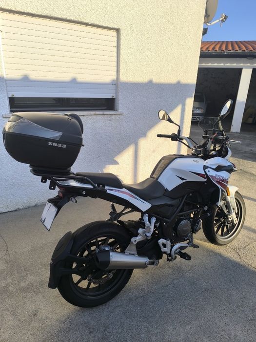 Vendo Benelli TRK 251
