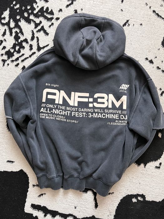 Худі Bershka дуже тверда та тепла розмір М