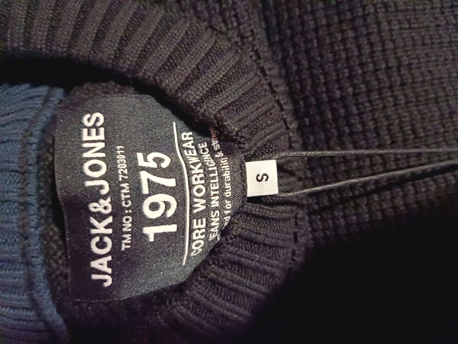Новий  светр Jack & Jones из коллекції CORE WORKWEAR LAB.