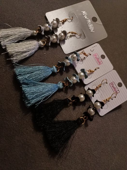 Zestaw kolczyków chwosty perełki