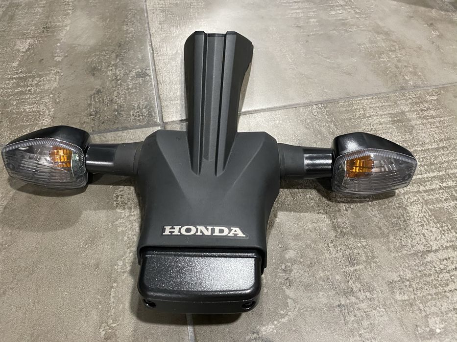 Vendo peças originas honda horne 600 ano 2013