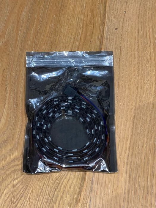 RGB LED стрічка для ПК 1м, 12V, 4pin, водозахист IP65