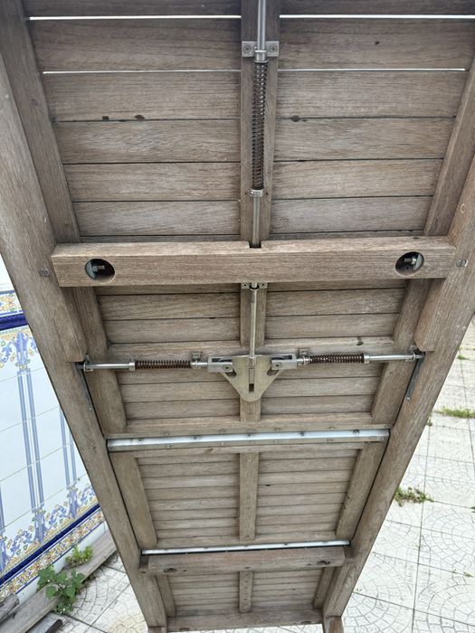 Conjunto de espreguiçadeiras + mesa