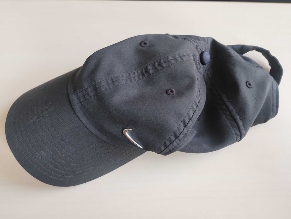 Czapka Nike z metalowym logo Swoosh w kolorze czarnym heritage