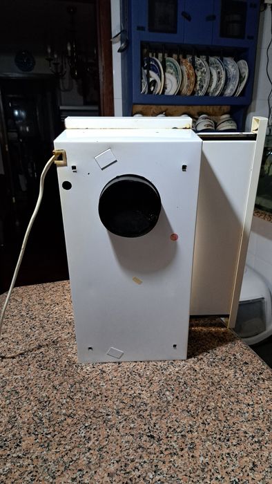 Vendo exaustor usada à funcionar