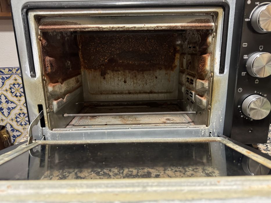 Forno 30l a funcionar a 100%