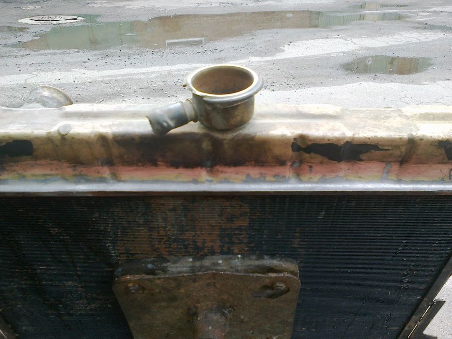 Ремонт автомобільних радіаторів,чистка, пайка , та теплообмінників.