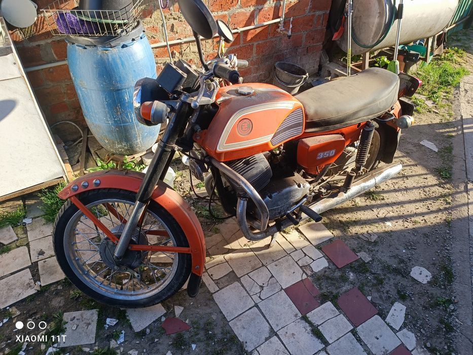 Cezet 350 472-3.Чезет 1976 року.