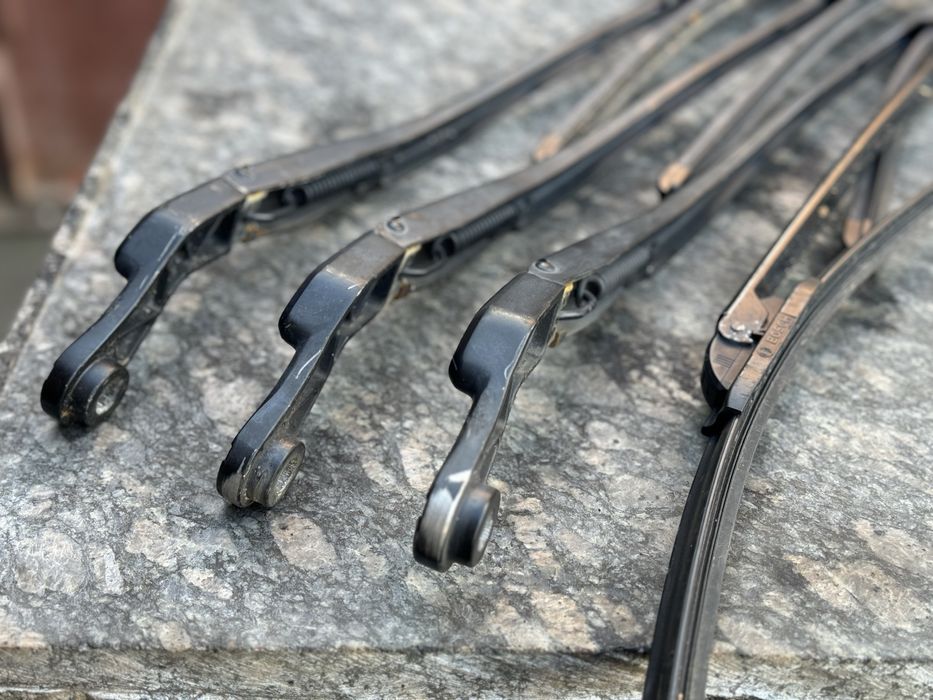 Дворники а4 б7 щотки а4 б6 audi a4 лівий правий дворник двірники