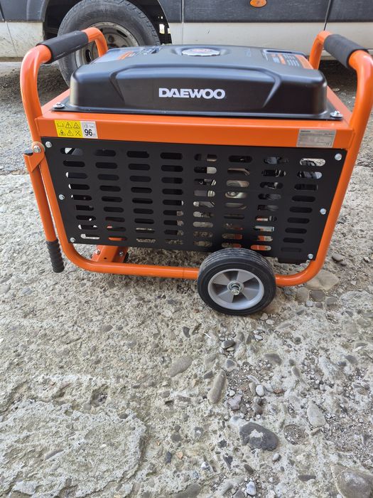 Agregat prądotwórczy Generator DAEWOO GDA 8500E-3 7.5kW 18KM 400V E-start