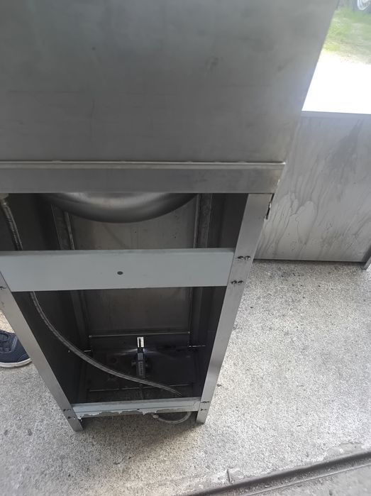 Pio lava mãos com pedal