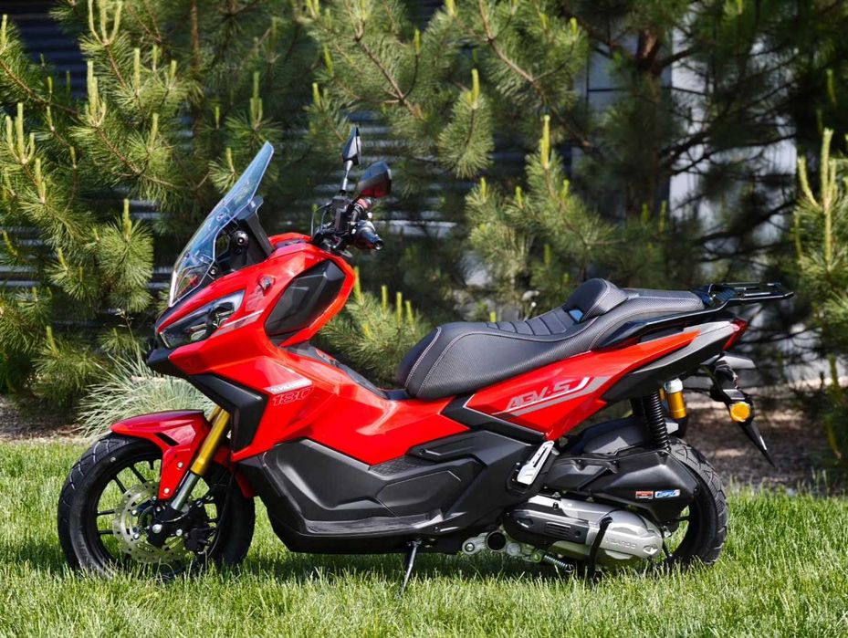 Скутери вищої якості Максі-скутер Vilardo AGV-S Yamaha N-MAX Honda PCX ексклюзивно в Артмото Київ!