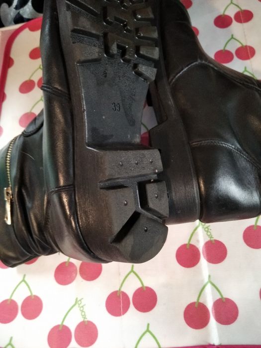 Обувь женская 39 размер