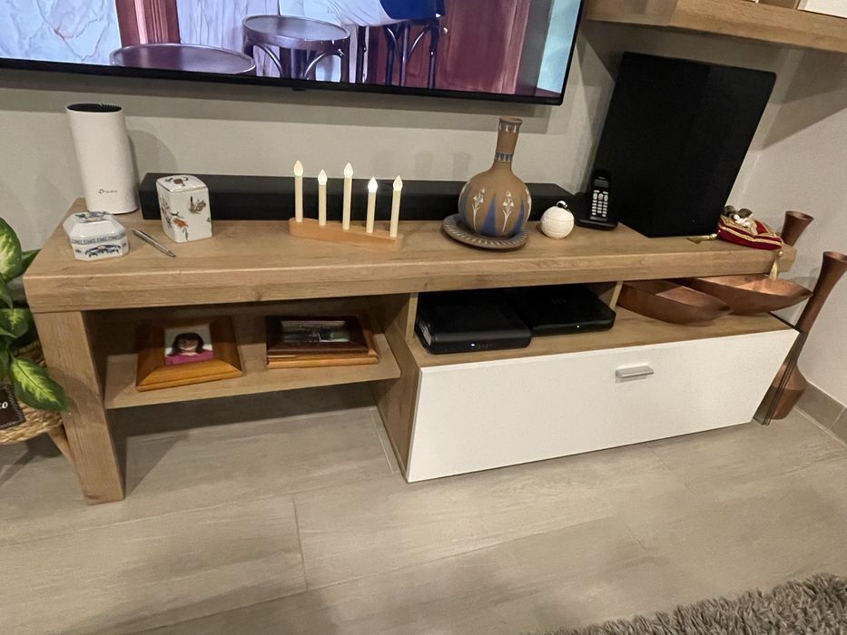 Mesa de Televisão Apoio