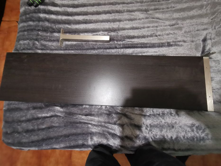 Prateleira com suportes - Nova