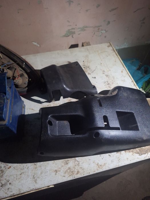 Праве зеркало Шевроле нива