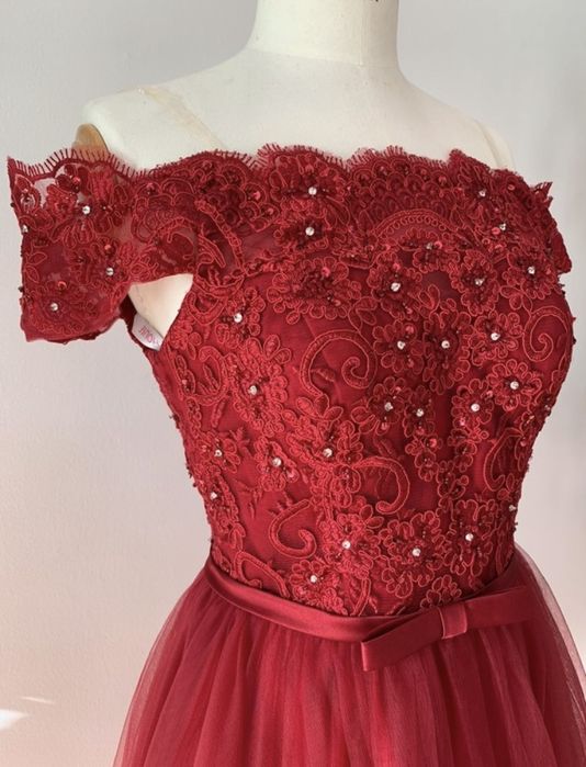 Bordowa sukienka JJ’s House