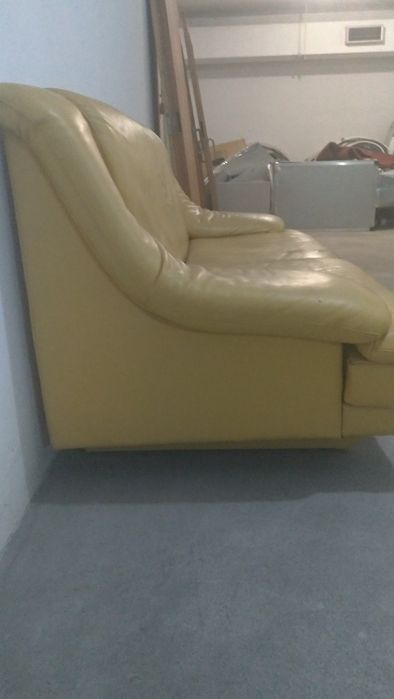 Sofá em pele Divani Divani