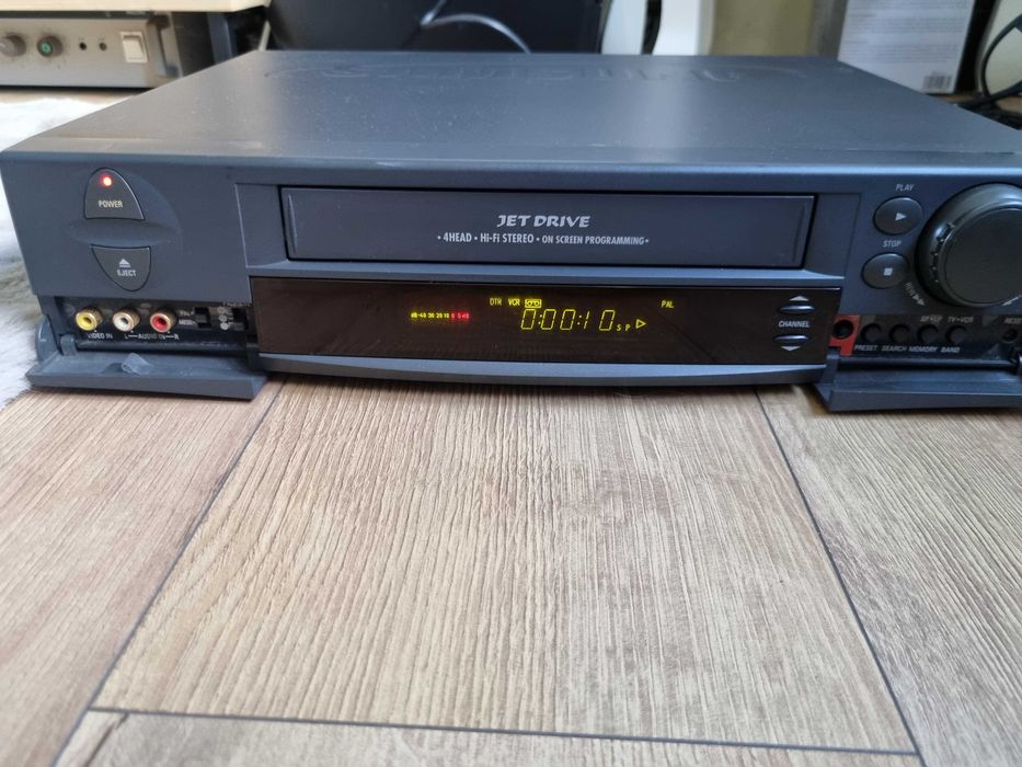 Samsung-SV-140 X magnetowid