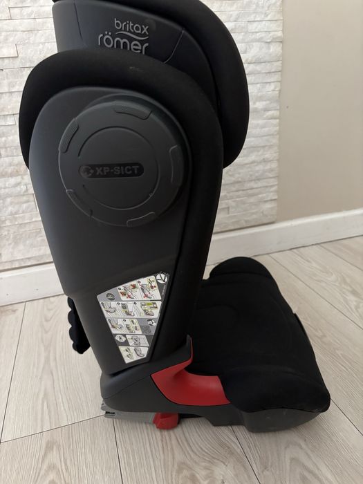Fotelik samochodowy Britax RÖMER KIDFIX XP