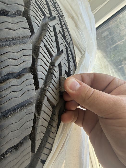 Гума зимова 225/50 R17