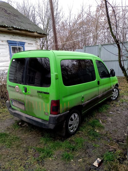 Продам авто Пежо партнер