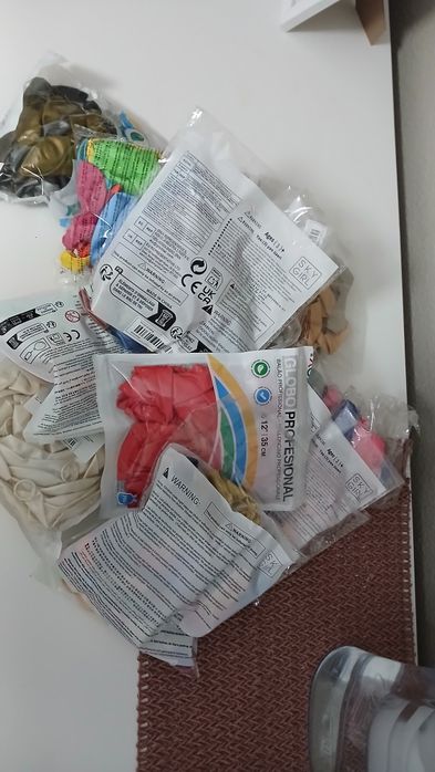 Lote de Balões Variados para Decoração / Festas (Cerca de 200 un.)