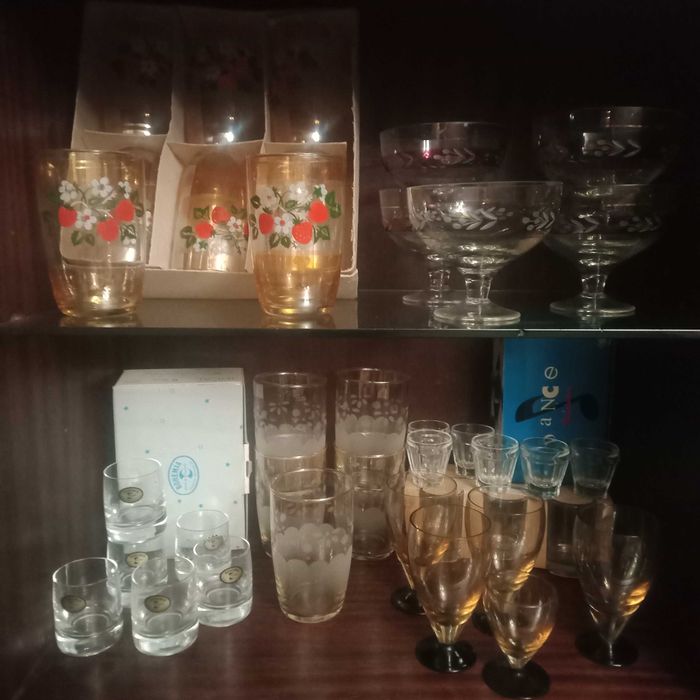 Стаканы. Рюмки. Стопки. Bohemia. Чашки. Креманки. Фужеры.