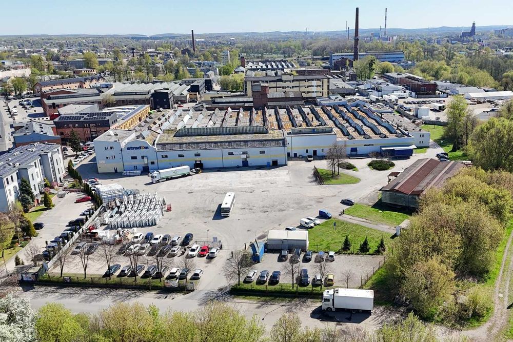 Hala magazyn na parterze ok 2000m2  Stradom