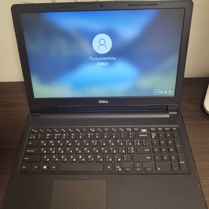 Ноутбук Dell Inspiron 3576 (I315F34H10DDL-7BK / 35Fi34H1R5M-LBK) Black